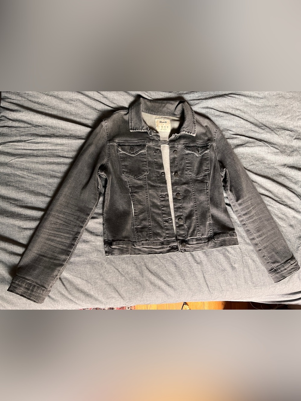 Woman grey denim jacket, size 10